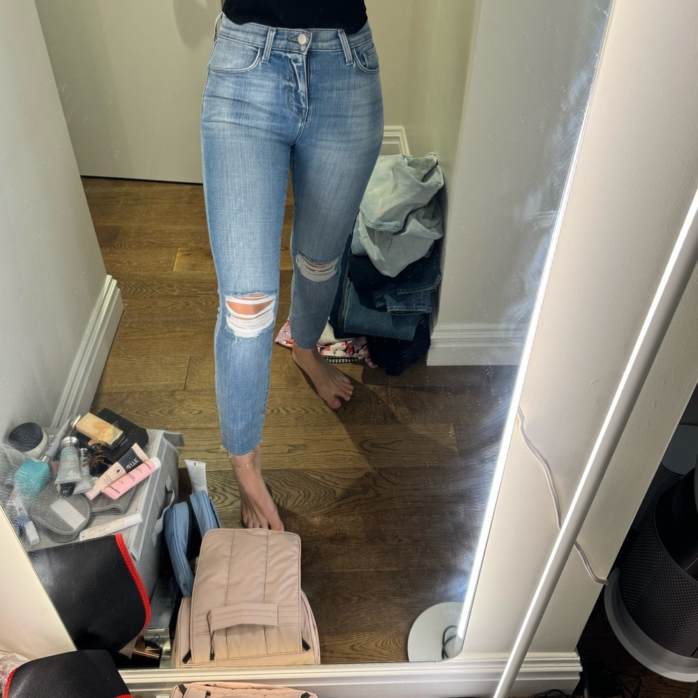 New without tags never worn l’AGENCE ripped knee jeans size 23